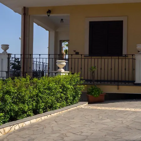 Viaggio In Sicilia 3*